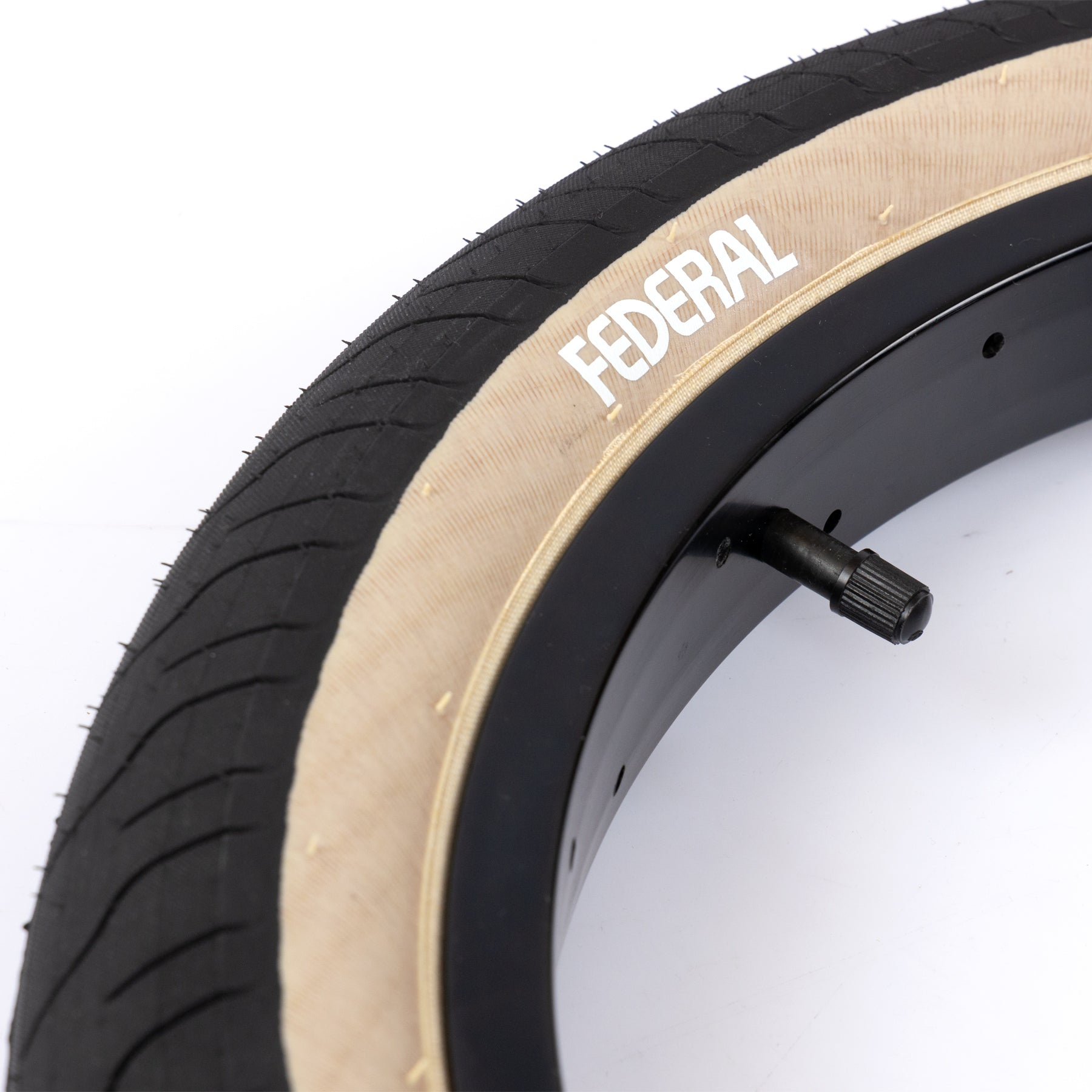 Federal Command LP Tyre - Black With Tan Sidewall 2.40" | BMX